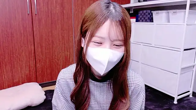 Snapshot of Ema_o0_chan chatting on 2, 11, 2025 Ema o0 chan online show from 2, 11, 2025