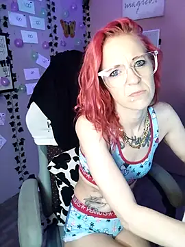 Purple2StayThnxx online show from 23, 11, 2025