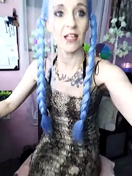 Purple2StayThnxx online show from 8, 2, 2026