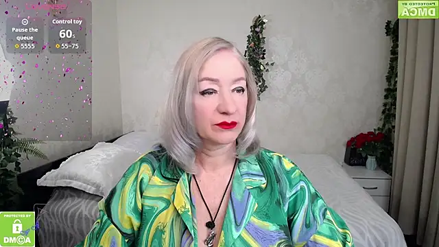 hunters woman online show from 25, 3, 2026