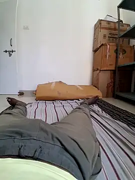 Snapshot of RAYI_Queen_3 chatting on 1, 10, 2025 RAYI Queen 3 online show from 1, 10, 2025