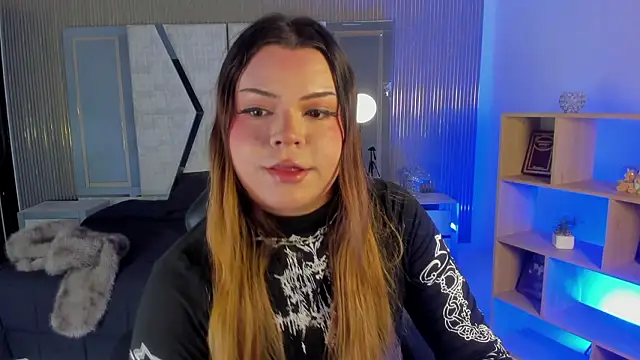 Snapshot of Maxxxine1 chatting on 18, 3, 2026 Maxxxine1 online show from 18, 3, 2026