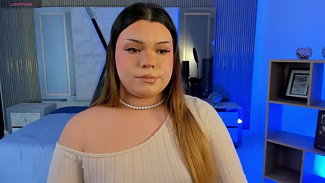 Snapshot of Maxxxine1 chatting on 13, 4, 2026 Maxxxine1 online show from 13, 4, 2026