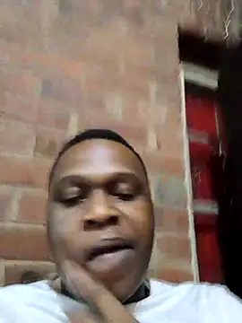 Snapshot of Moet_Chandon chatting on 2, 11, 2025 Moet Chandon online show from 2, 11, 2025