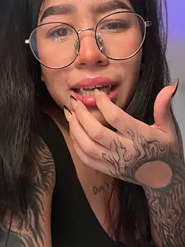 Liz rogers x online show from 5, 12, 2025