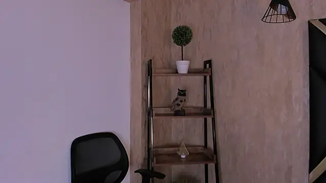 MeganHoffmaan online show from 28, 10, 2025