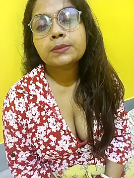 Snapshot of Naughty-Chaaya chatting on 13, 9, 2025 Naughty-Chaaya online show from 13, 9, 2025