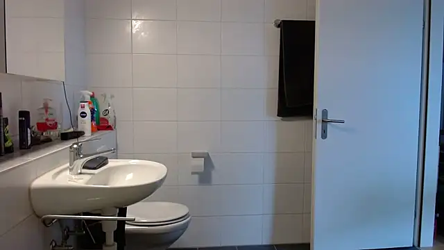 Hijuga online show from 8, 2, 2026