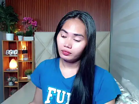 Snapshot of sluttyprincess0 chatting on 2, 10, 2025 sluttyprincess0 online show from 2, 10, 2025