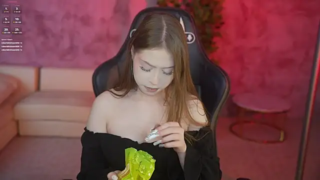 Esmie Smile online show from 17, 6, 2026