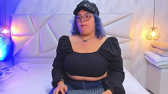 lulukawai16 online show from 14, 11, 2025