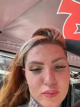 AlexandraWildd online show from 10, 7, 2026