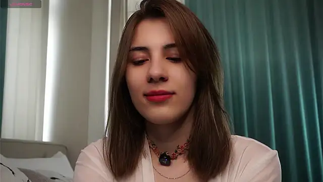 QueenieGitt online show from 20, 6, 2026
