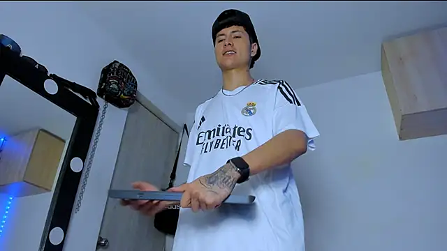 Snapshot of Mateo_Escobar chatting on 11, 9, 2025 Mateo Escobar online show from 11, 9, 2025