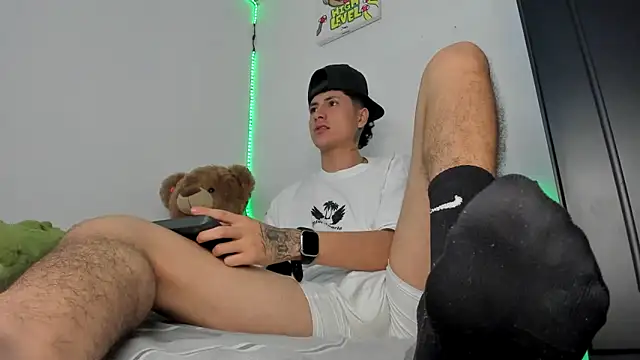 Snapshot of Mateo_Escobar chatting on 16, 12, 2025 Mateo Escobar online show from 16, 12, 2025