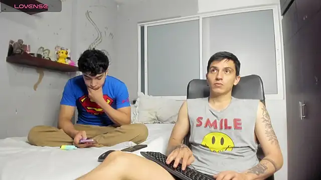 Snapshot of Noxx_starkK chatting on 13, 10, 2025 Noxx starkK online show from 13, 10, 2025