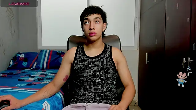 Snapshot of Noxx_starkK chatting on 19, 12, 2025 Noxx starkK online show from 19, 12, 2025