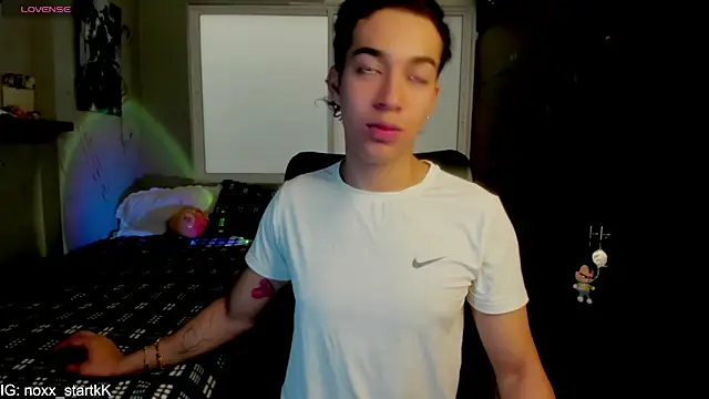 Snapshot of Noxx_starkK chatting on 6, 3, 2026 Noxx starkK online show from 6, 3, 2026