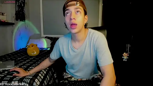 Snapshot of Noxx_starkK chatting on 8, 3, 2026 Noxx starkK online show from 8, 3, 2026