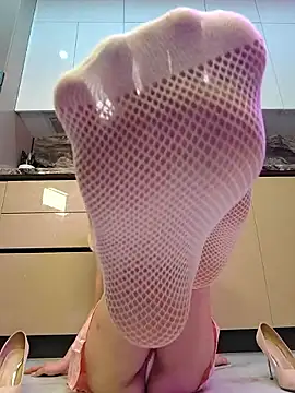 Snapshot of ThalinaFlame chatting on 5, 1, 2026 ThalinaFlame online show from 5, 1, 2026