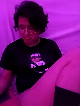 Snapshot of Ftm_Bunny chatting on 15, 11, 2025 Ftm Bunny online show from 15, 11, 2025