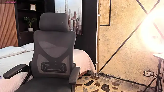 AmbarFoxx  online show from 13, 2, 2026