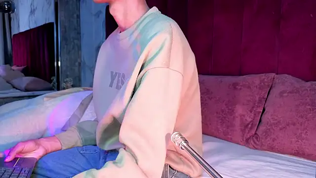 PrincePoppy online show from 31, 3, 2026