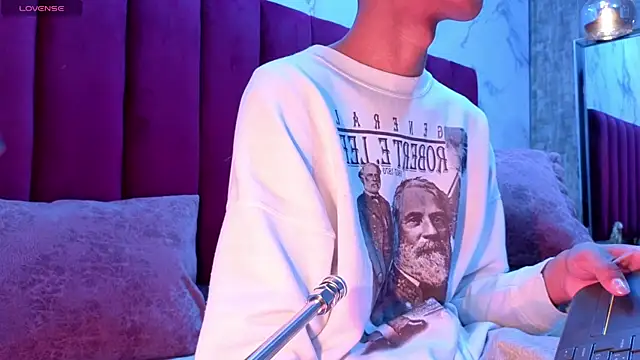 PrincePoppy online show from 2, 4, 2026