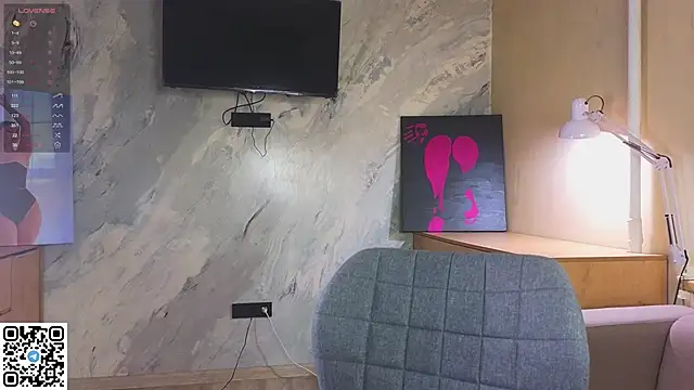 miss bubbles  online show from 24, 11, 2025