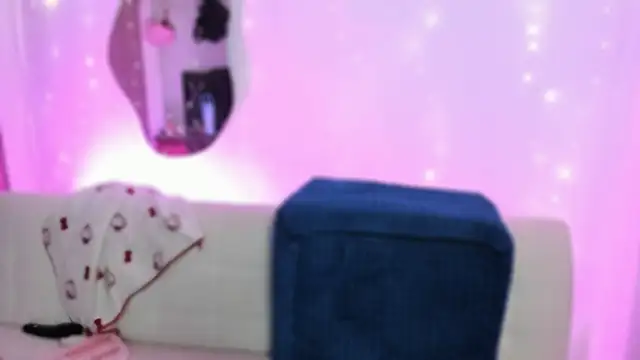 Snapshot of snow_doll chatting on 14, 1, 2026 snow doll online show from 14, 1, 2026