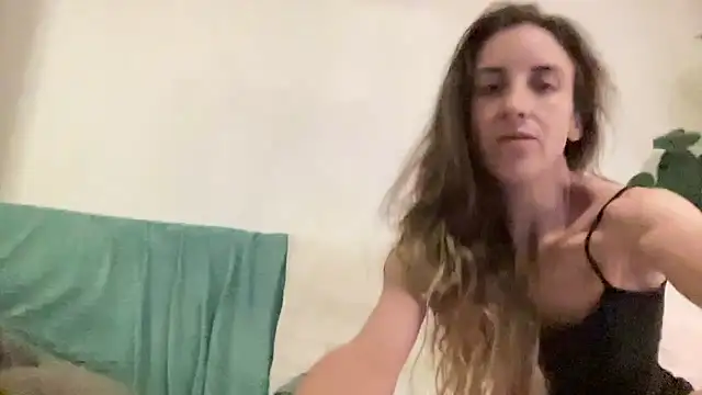 Snapshot of mariemady chatting on 27, 6, 2026 mariemady online show from 27, 6, 2026