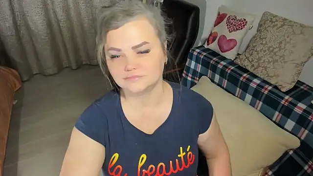 Snapshot of MildMature chatting on 11, 1, 2025 MildMature online show from 11, 1, 2025