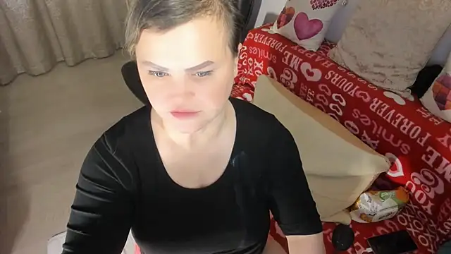 Snapshot of MildMature chatting on 5, 2, 2025 MildMature online show from 5, 2, 2025