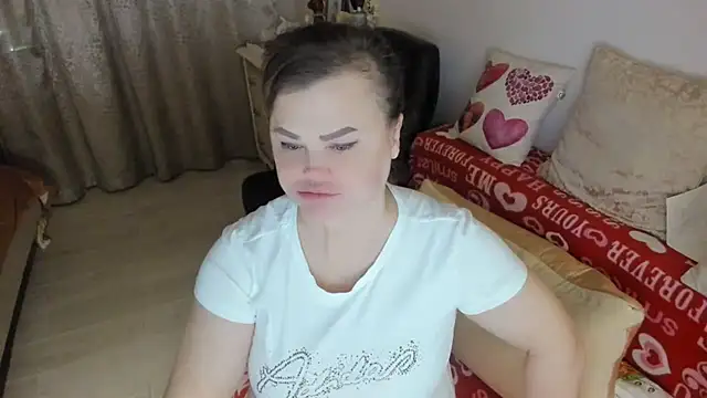 Snapshot of MildMature chatting on 14, 2, 2025 MildMature online show from 14, 2, 2025