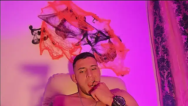 Snapshot of nico_rivera chatting on 26, 10, 2025 nico rivera online show from 26, 10, 2025