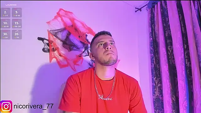 Snapshot of nico_rivera chatting on 28, 10, 2025 nico rivera online show from 28, 10, 2025