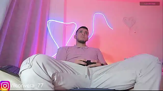 Snapshot of nico_rivera chatting on 14, 1, 2026 nico rivera online show from 14, 1, 2026