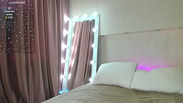 Adelina Bliss online show from 2, 4, 2026