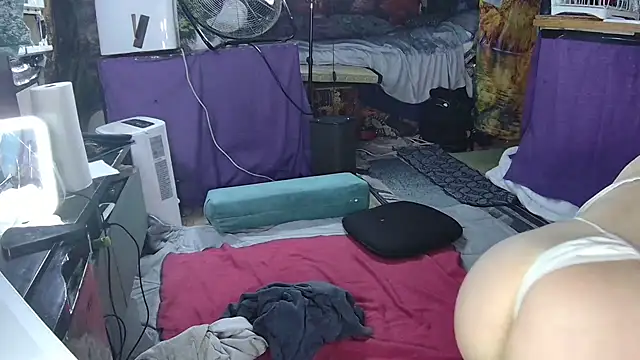 aquafoxy online show from 16, 4, 2026