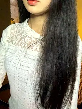 Nhinhi18 online show from 5, 2, 2026