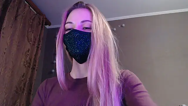 Snapshot of Iris_lave chatting on 29, 10, 2025 Iris lave online show from 29, 10, 2025