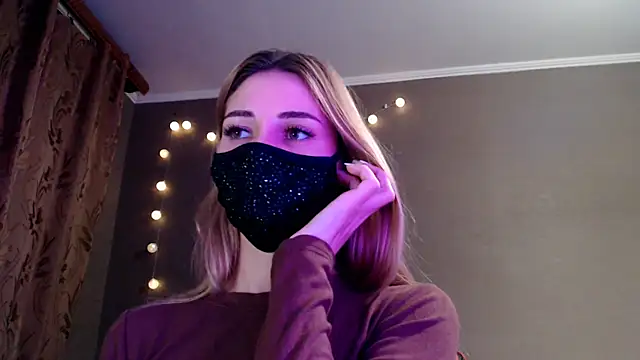 Snapshot of Iris_lave chatting on 30, 11, 2025 Iris lave online show from 30, 11, 2025