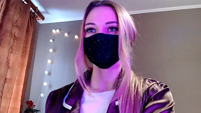 Snapshot of Iris_lave chatting on 4, 2, 2026 Iris lave online show from 4, 2, 2026