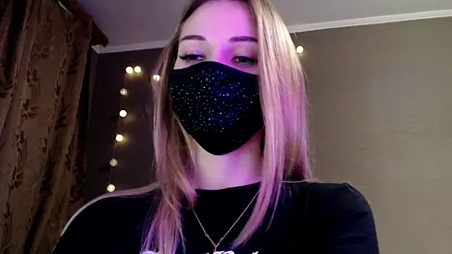 Snapshot of Iris_lave chatting on 5, 2, 2026 Iris lave online show from 5, 2, 2026