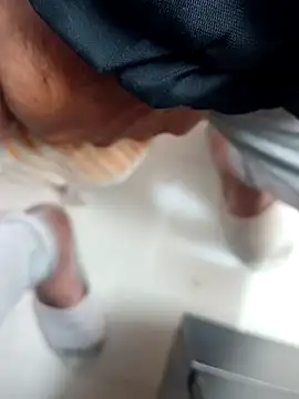 hackyourpussyxh online show from 1, 2, 2026