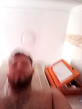 Snapshot of Frank0021 chatting on 3, 10, 2025 Frank0021 online show from 3, 10, 2025