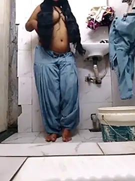 Snapshot of jaanu_sex_girl chatting on 9, 10, 2025 jaanu sex girl online show from 9, 10, 2025