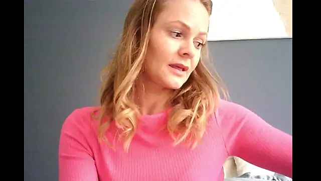 Snapshot of Ginger-bb chatting on 15, 9, 2025 Ginger-bb online show from 15, 9, 2025