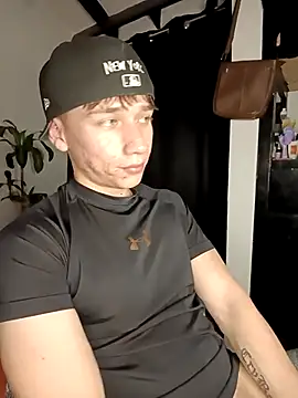 Snapshot of Logan_sixxer chatting on 16, 9, 2025 Logan sixxer online show from 16, 9, 2025