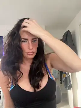 Elegant-Chlo37 online show from 12, 2, 2026